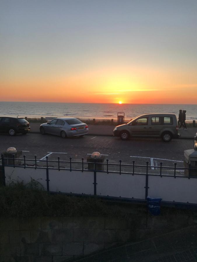 Chalet For 2 At The Beach Zandvoort Exterior photo